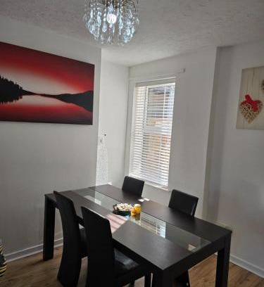 Peterborough House | A City Centre family house