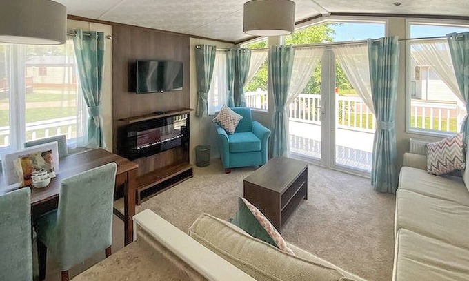 Langham House | A cosy holiday home with one master double with en suite W.