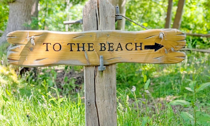 Chichester Cottage | A country house that sleeps 18 guests in 7 bedrooms