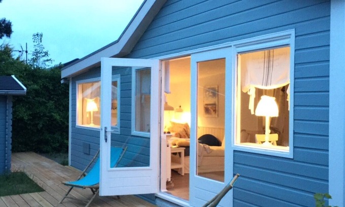 Ouddorp House | A cozy beach house in an ingrown plot