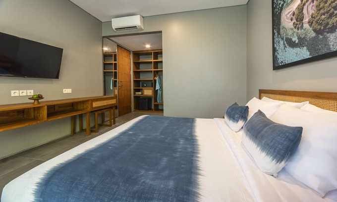 Batu Bolong Resort | A cozy room in Canggu
