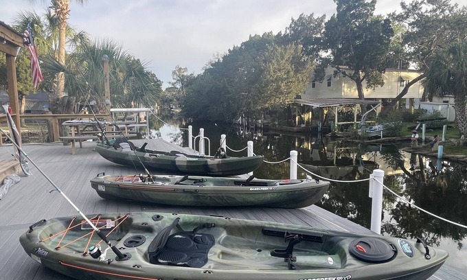 Crystal River House | “ A Fisherman’s Paradise Waterfront Retreat with World-Class Fishing”