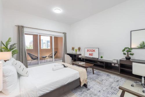 Discovery Gardens Apartment | A Gorgeous Studio in Zen 20 that Sleeps 2