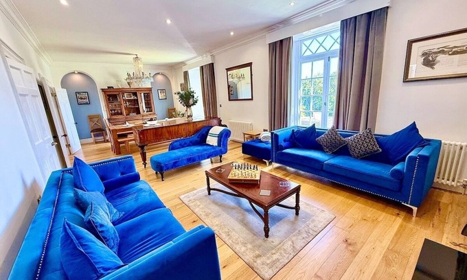 Laugharne House | A Grand Georgian Grade II Listed Mansion with view