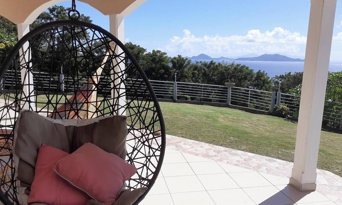 Vieux-Fort Villa | A HAVEN OF PEACE IN AN EXCEPTIONAL VILLA