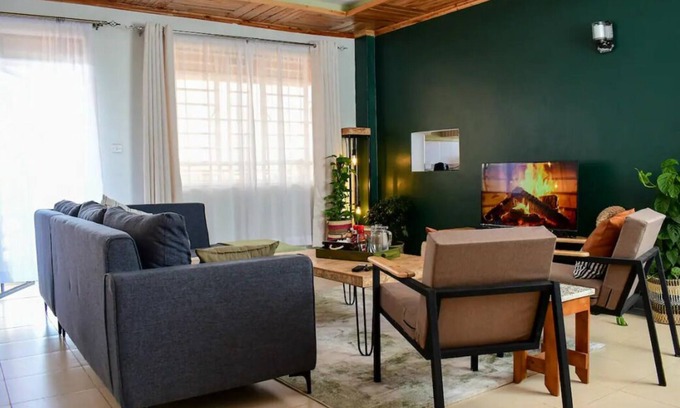 Nyeri Apartment | A+I Skyview- Rustic Chic Escape x2