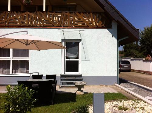 Rust Apartment | A & J Ferienwohnung Hirsch