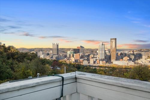 Mount Washington House | A Million Dollar View and Off Street Parking
