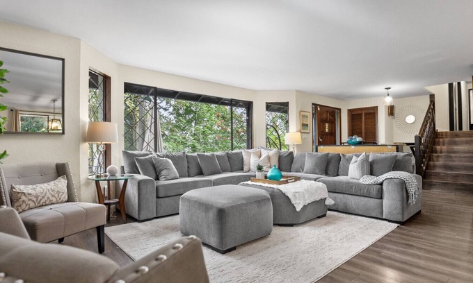 Kenmore House | A Mini Estate Retreat Ideal for Relocation or Temporary Stays