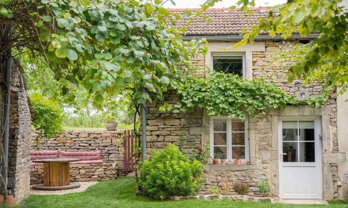 Chaux House | A PAS DE LOUP, Maison de charme sur domaine viticole