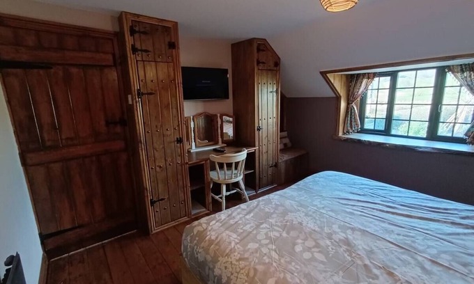 Abermule Cottage | A peaceful cottage with countryside views