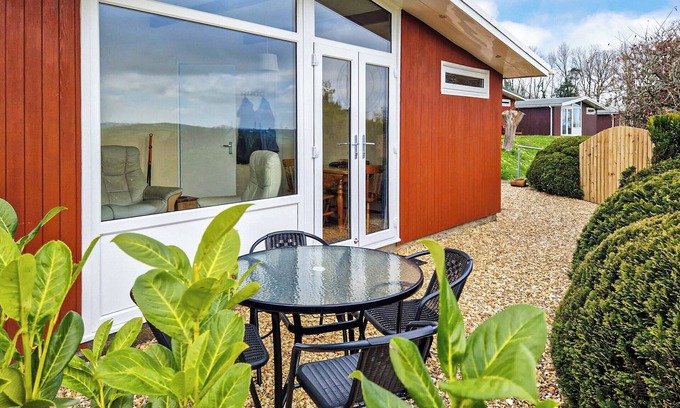 Llanybri Cottage | A peaceful place to enjoy the Carmarthenshire countryside and coast.