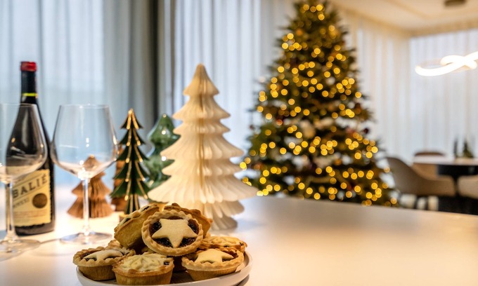 York Apartment | A premium stay that sleeps 4 guests in 2 bedrooms