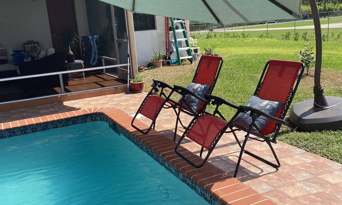 Homestead Bed & Breakfast | A quiet bedroom where nearby birds sing