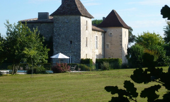 Puymangou Other | A quiet chateau in the Périgord vert between the vines of Bordeaux and Cognac