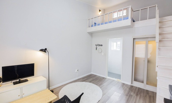 Gujwa Condo | A quiet space where you can feel the east of Jeju Island