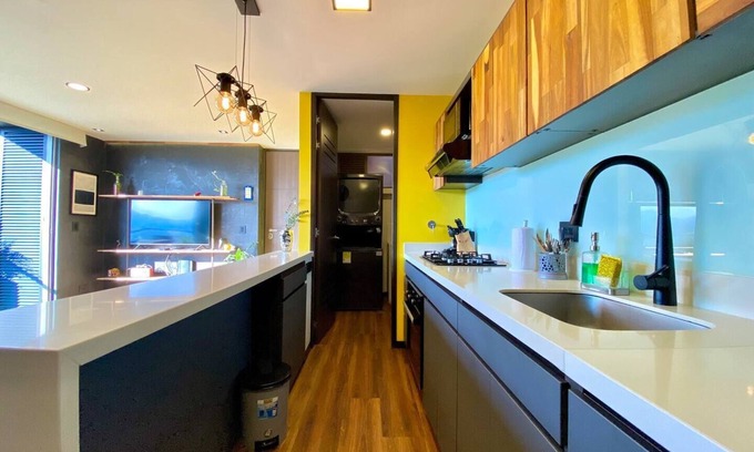 Buenos Aires Apartment | A real Paisa apartment!