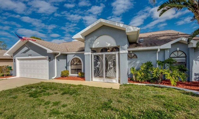 Fort Myers Villa | A spacious 3-bedroom retreat in sunny Cape Coral.
