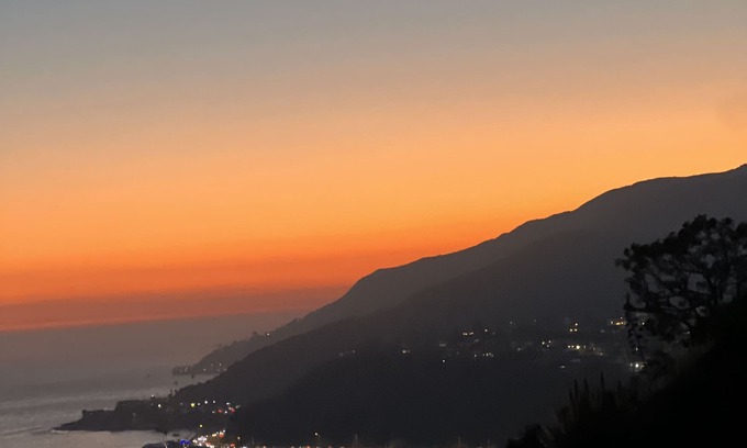 Pacific Palisades Villa | A Stunning California Villa steps to beach, local trails, views & more