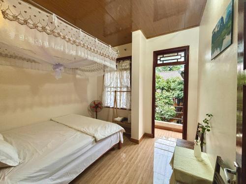 Trung Khanh Bed & Breakfast | A Tứng House & Coffee