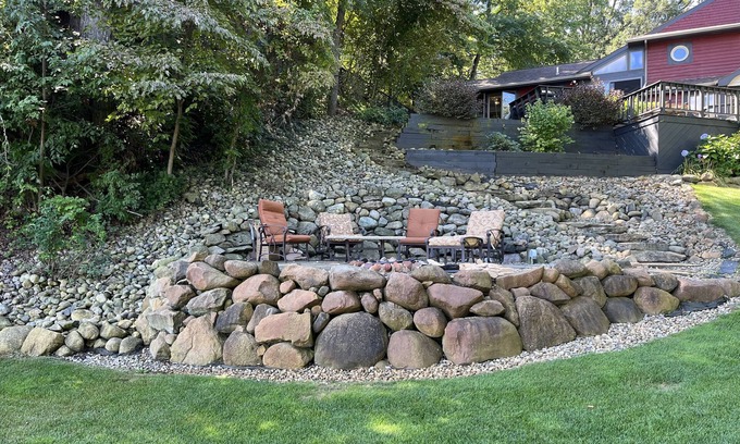 White Pigeon House | A TRUE GEM LOCATED ON KLINGER LAKE! ONLY 2 1/2 Hours from Chicago.