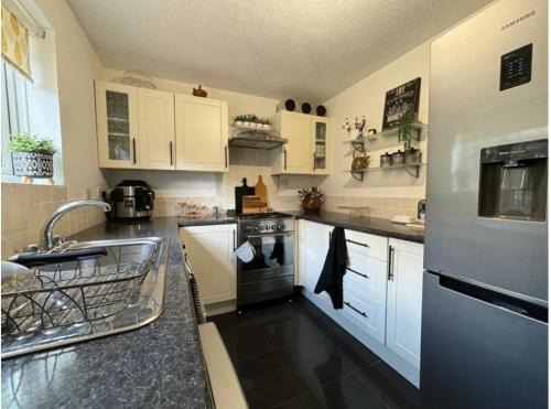 Northampton Apartment | A two bedroom cozy lodge at Northampton town centre