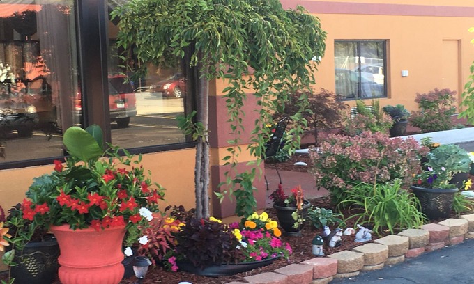 Dearborn Hotel | A Victory Inn - West Dearborn