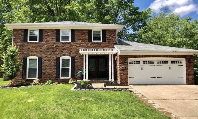 Buechel House | A Warm Welcome Home to Quiet Comfort