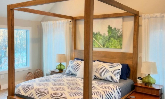 Michigan City Apartment | A Wooded Retreat Michigan City