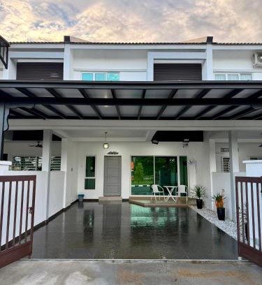 Wakaf Che Yeh House | Aa homestay