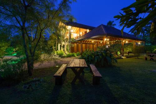 Pannala Hotel | Aalanga Escape