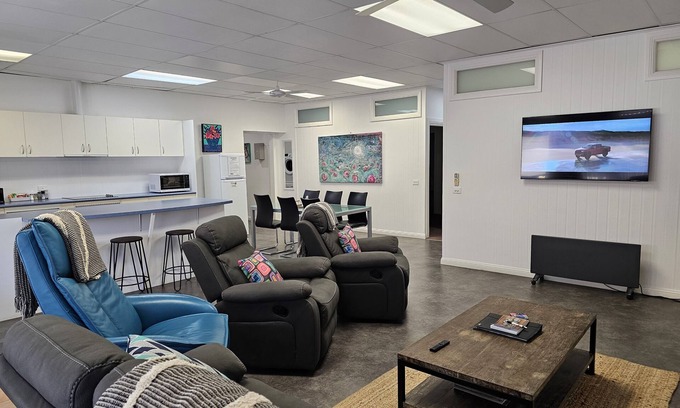 Port Lincoln Apartment | Aart Apartments Port Lincoln, Accommodation in the CBD, wheelchair accessible .n