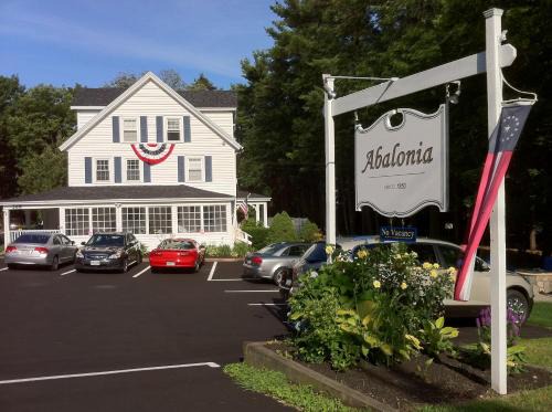Ogunquit Hotel | Abalonia Inn