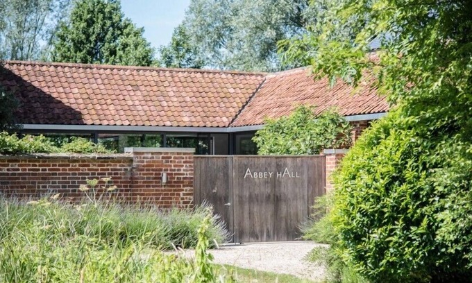 Eye House | Abbey Hall Haus, Eye