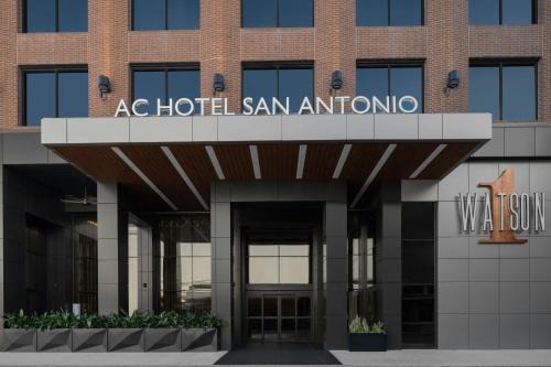 Main - Military Plaza Hotel | AC Hotel by Marriott San Antonio Riverwalk