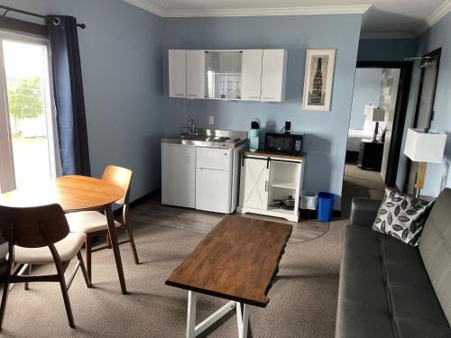 Stephenville Hotel | Acadian Hotel