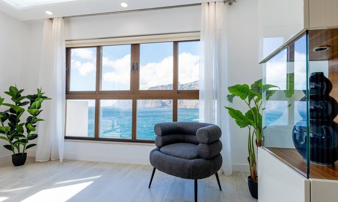 Puerto de Santiago Apartment | Acantilados De Los Gigantes Enchanting Apartment