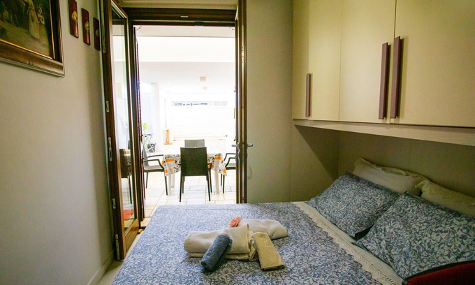 Bisceglie Bed & Breakfast | Access room