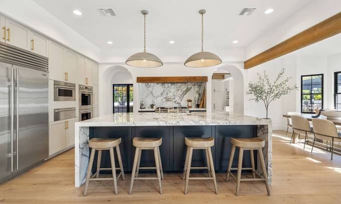 Rancho Mirage House | Acclaimed Modern Ranch Estate with Guest House - 5 star amenities inside & out