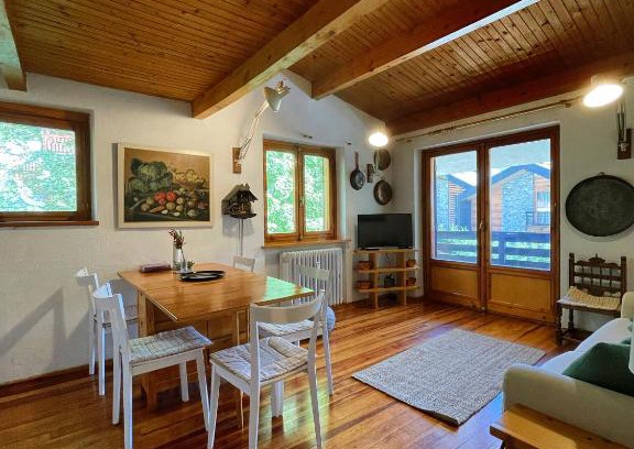 Courmayeur Apartment | Accogliente chalet in mansarda