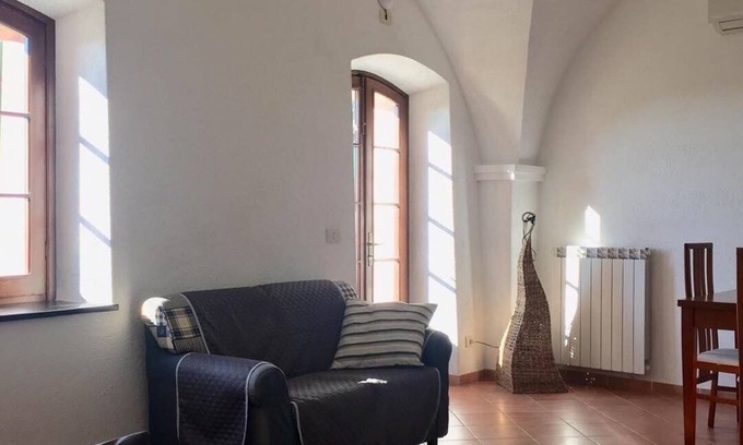 Finale Ligure Cottage | Accogliente Rustico 90mq, Giardino Vista Mare, Posto Auto, Animali Ammessi