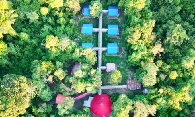 Iquitos Cabin | Accommodation and tours excursion: fishing ,watching dolphins, indian tribes.