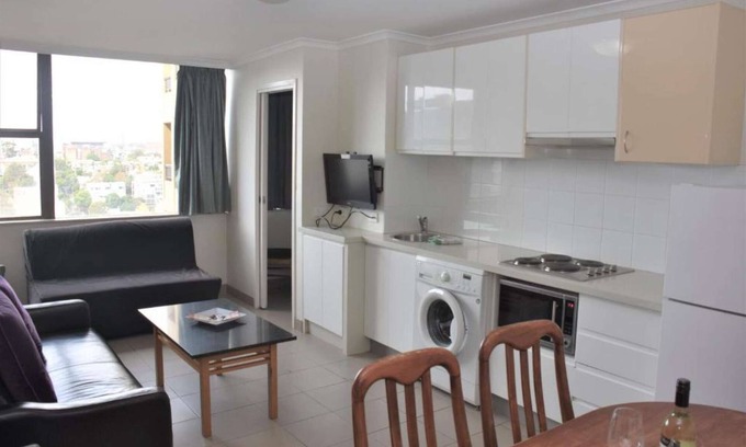Darlinghurst Apartment | Accommodation Sydney | Hyde Park Three-Bedroom High Floor Apartment with City View