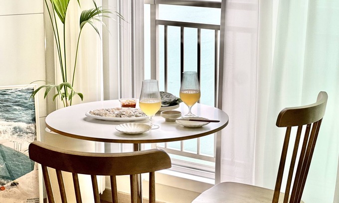 Suyeong-Gu Apartment | Accommodation with 3-second Ocean View at Gwangalli Beach for a Week/Month