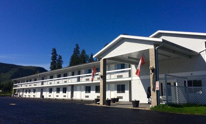 Clearwater Hotel | Ace Western Motel