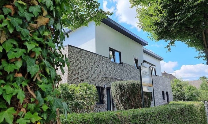 Varel Apartment | "achterwasser" - Moderne Ferienwohnung in Varel