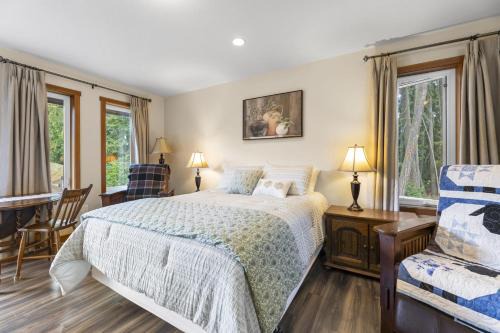 Salmon Arm Bed & Breakfast | Ackerview Guesthouse Bed and Breakfast