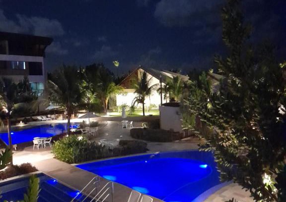 Porto de Galinhas Hotel | Aconchegante Flat em condomínio na beira mar de Muro Alto - Malawi Beach Resort