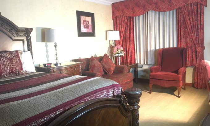 Oak Harbor Hotel | Acorn Motor Inn