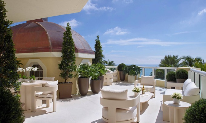 Sunny Isles Beach Hotel | Acqualina Resort & Residences On The Beach